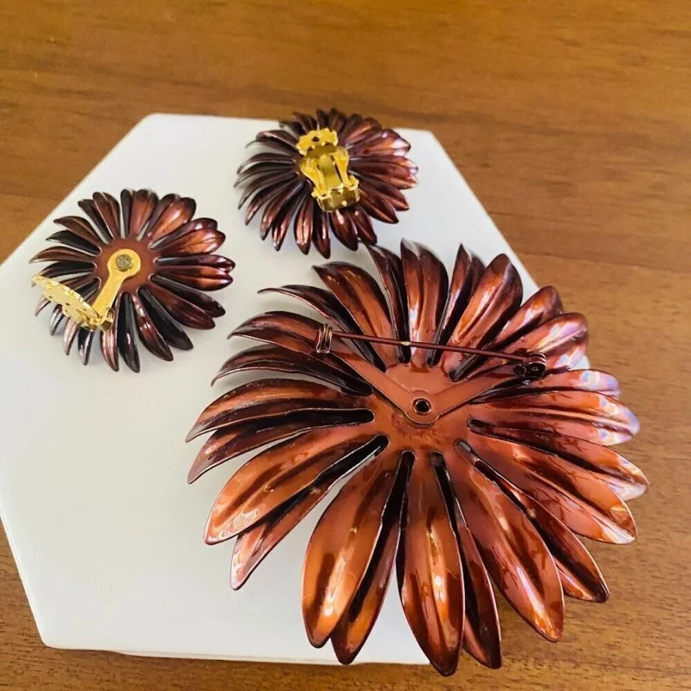 1960's Copper Brown Enamel Rivoli Crystal Daisy Brooch and Earrings Set